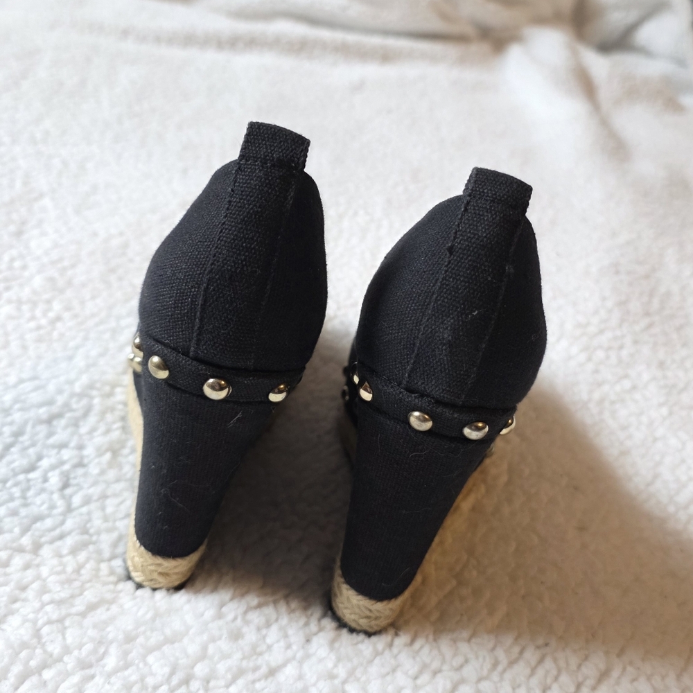 Aldo black wedge espadrille heels with gold studs - Picture 3 of 5